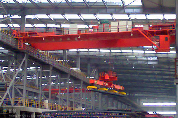Bridge Crane with Electromagnetic Hanging Beam