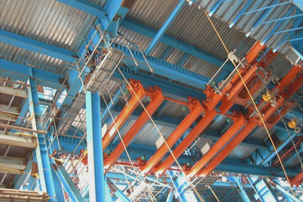 Under Running Crane
