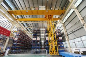 Warehouse Storage Crane System