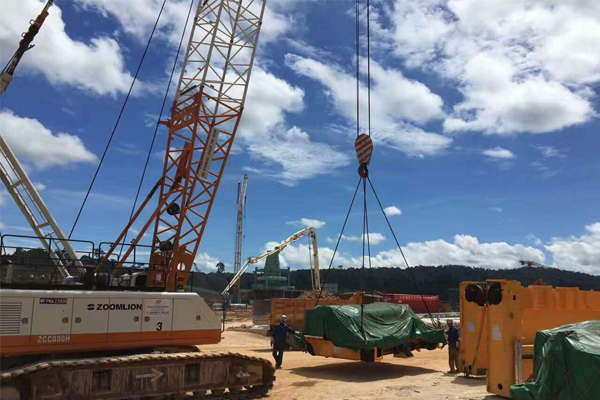 Malaysia-bridge-cranes