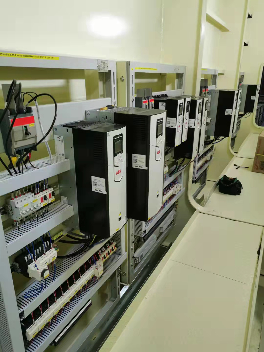 bridge-crane-girder-electric-control-room